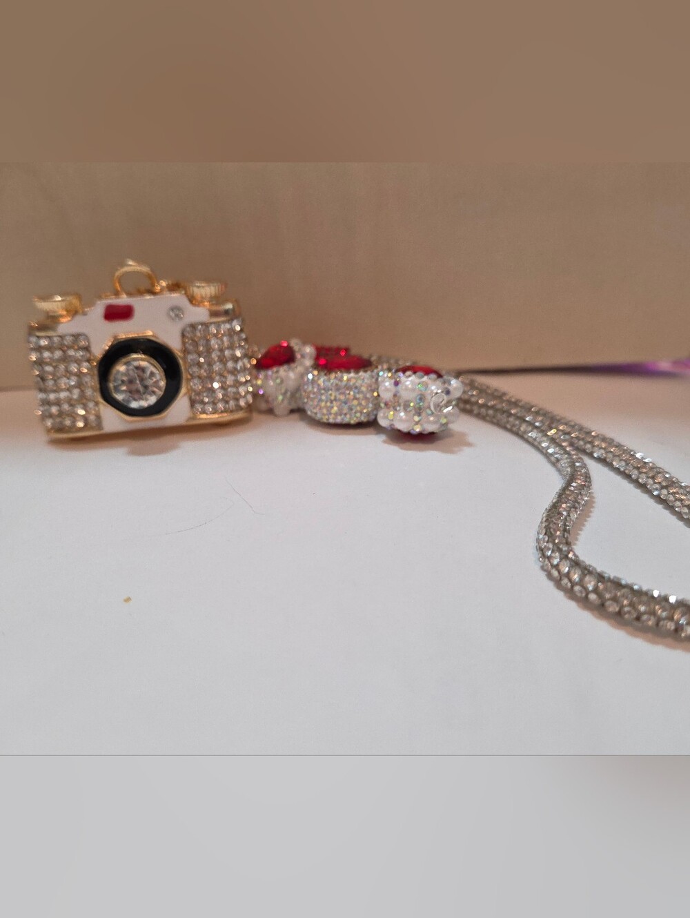 Vintage Style Rhinestone Camera Keyring ✨ Bag Charm with Glam Red Jewel Wristlet - Picture 9 of 15